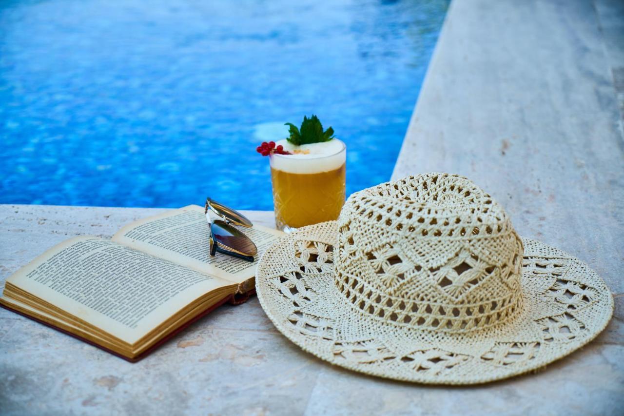 Country Inn Goa Varca Beach - 2 Minutes Walk To The Beach Eksteriør bilde